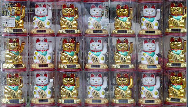 Maneki-nekos en masse - Glück garantiert - Foto: © Martina Berg